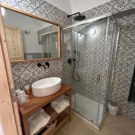 Nonna Cia Bed & Breakfast 3*